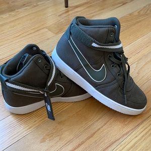 Hunter Green Nikes
